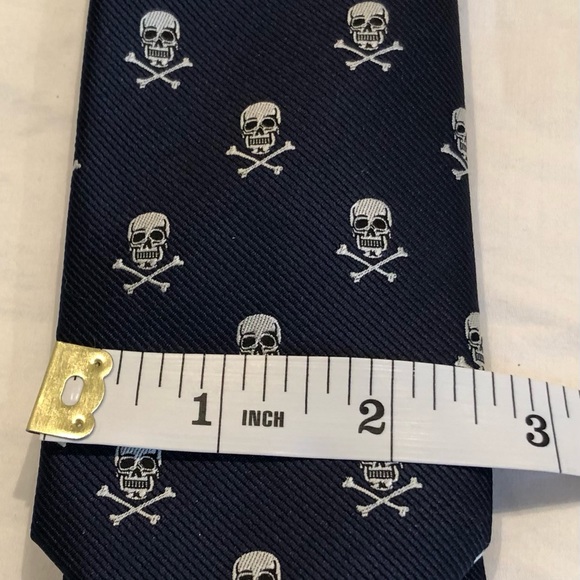 Kids - Land’s End Navy Blue Embroidered With Silver Skull And Crossbones Tie - Picture 5 of 8